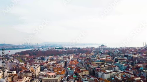 fly over the buildings to the Hagia Sophia and Topkapi palace with drone