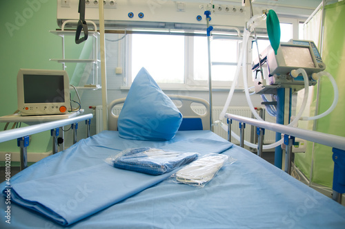 Intensive care unit of the infectious diseases hospital © SGr