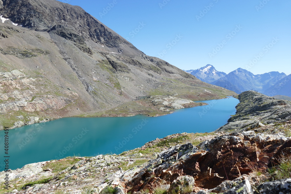 la balade des lacs -  Alpes d'huez en france