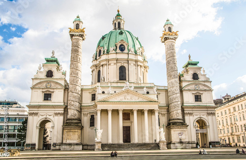 Karlskirche Wien Sehenswürdigkeit