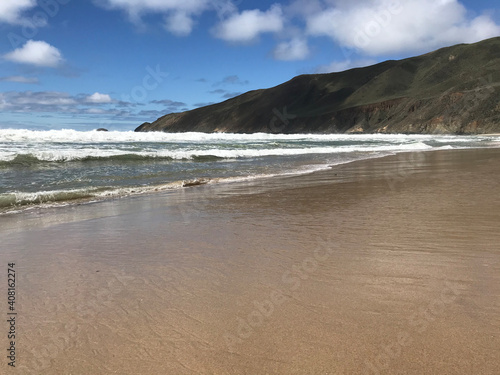 Beach Mountains 