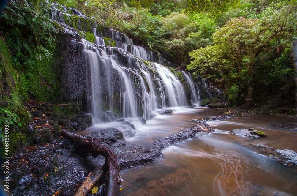 Fototapeta premium Purakaunui Falls in Catlins South Island New Zealand.