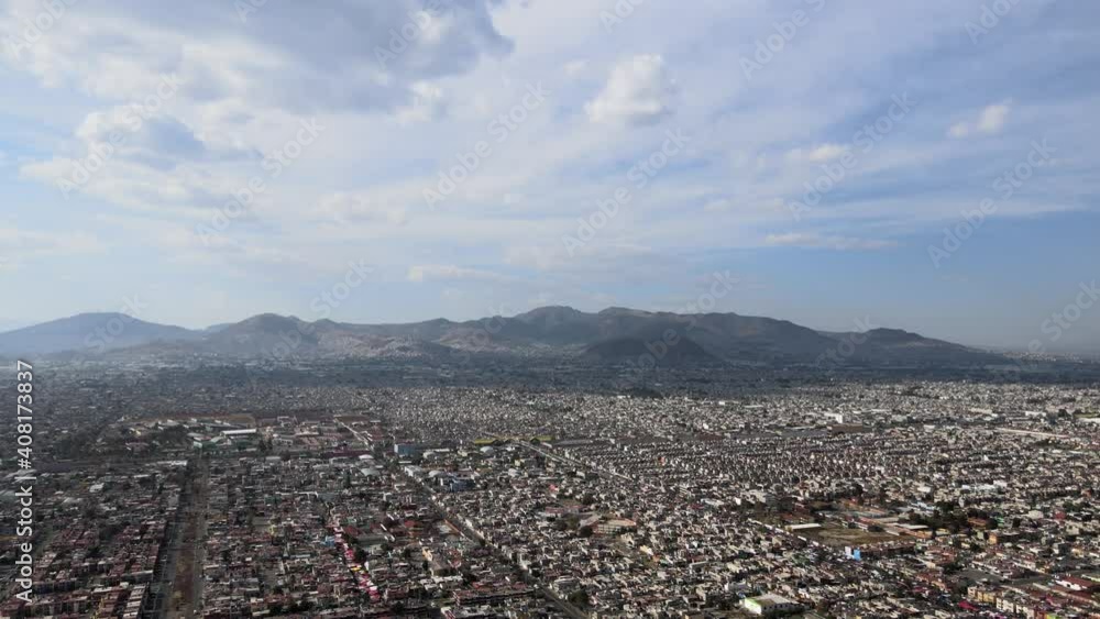 Cerros del Estado de México en día nublado Cerros del Estado de México en día nublado
