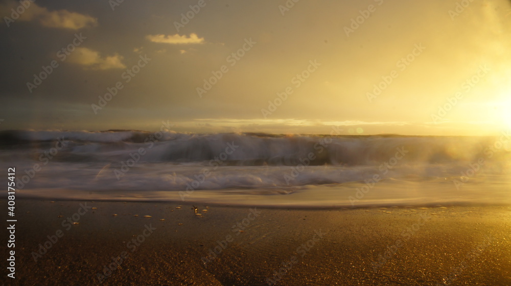 Obraz premium stormy sunset over the winter Mediterranean sea