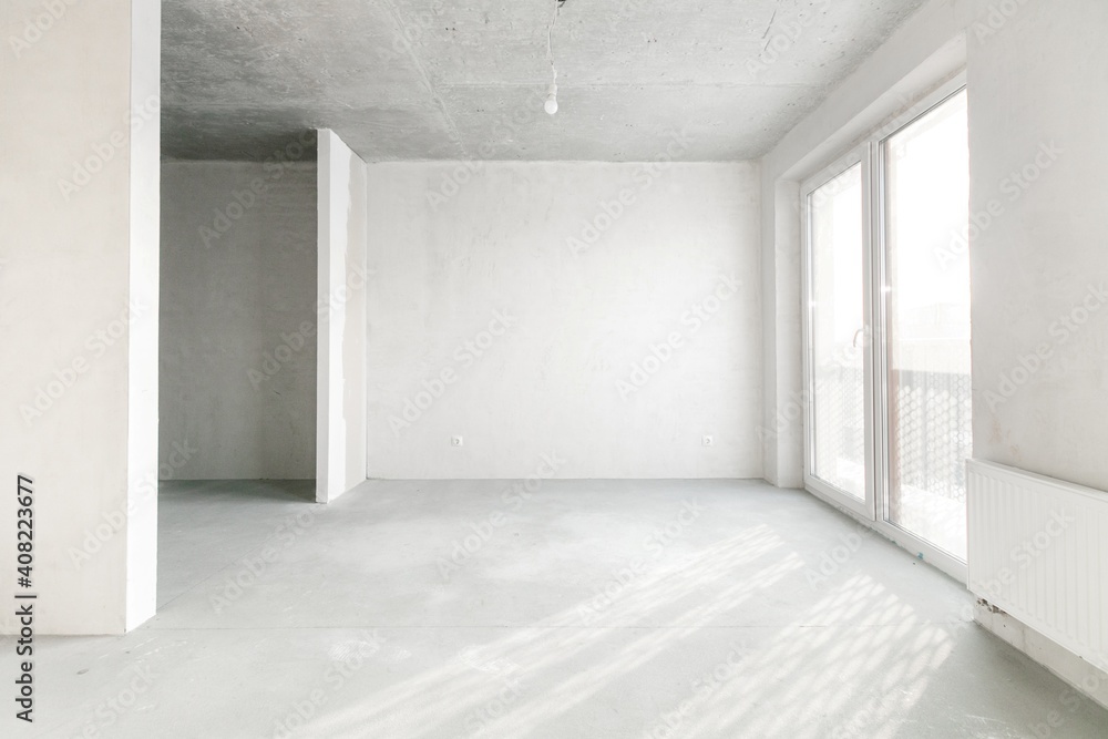 Fototapeta premium interior of the apartment without decoration in gray colors