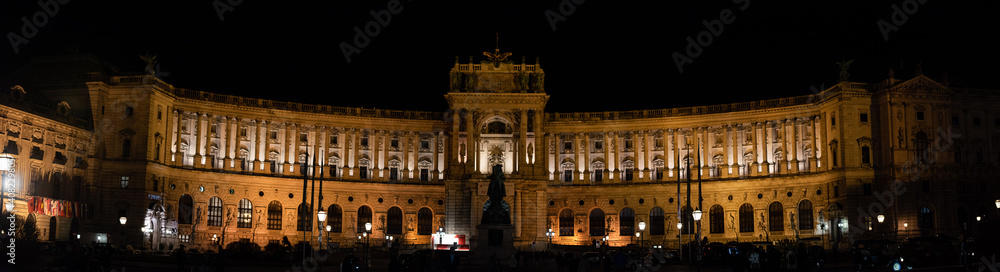 Hofburg in Wien in der Nacht