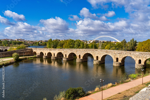 Puente Romano, the Roman Bridge in Merida, Extremadura, Spain. © rudiernst