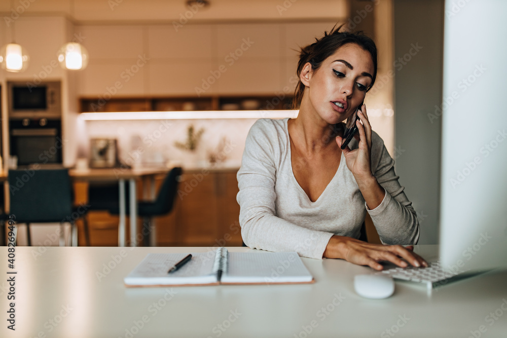 Working like an operator, home office. Working like an operator, home office.