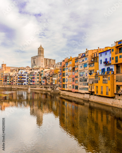 Fototapeta Naklejka Na Ścianę i Meble -  Picture of Girona Old town