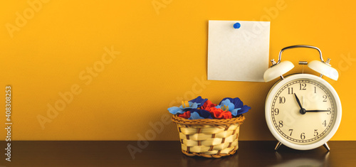 Tableau sur toile Minimal workspace conceptual creative photo with pinned blank notepad paper, ban