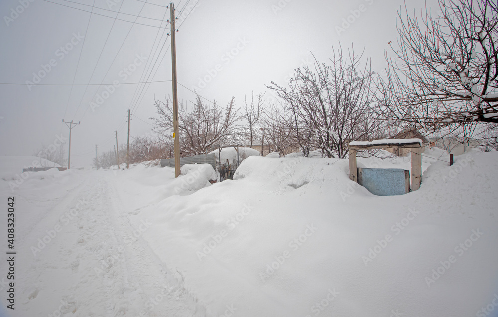 Turkey - Bingöl - Derinçay village, snow photos. Cold foggy weather.
Turkey - Bingöl - Derinçay village, snow photos. Cold foggy weather.