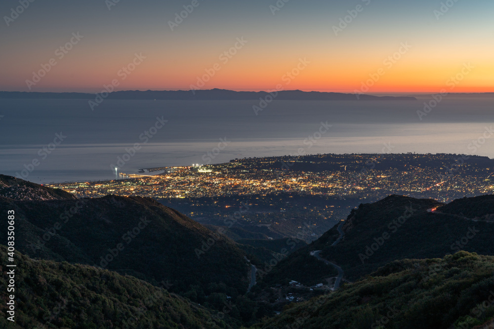 Fototapeta premium Twilight Santa Barbara