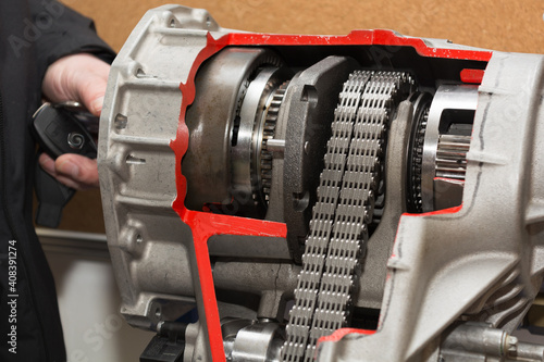 Model Shows Insight Into A Transfer Case