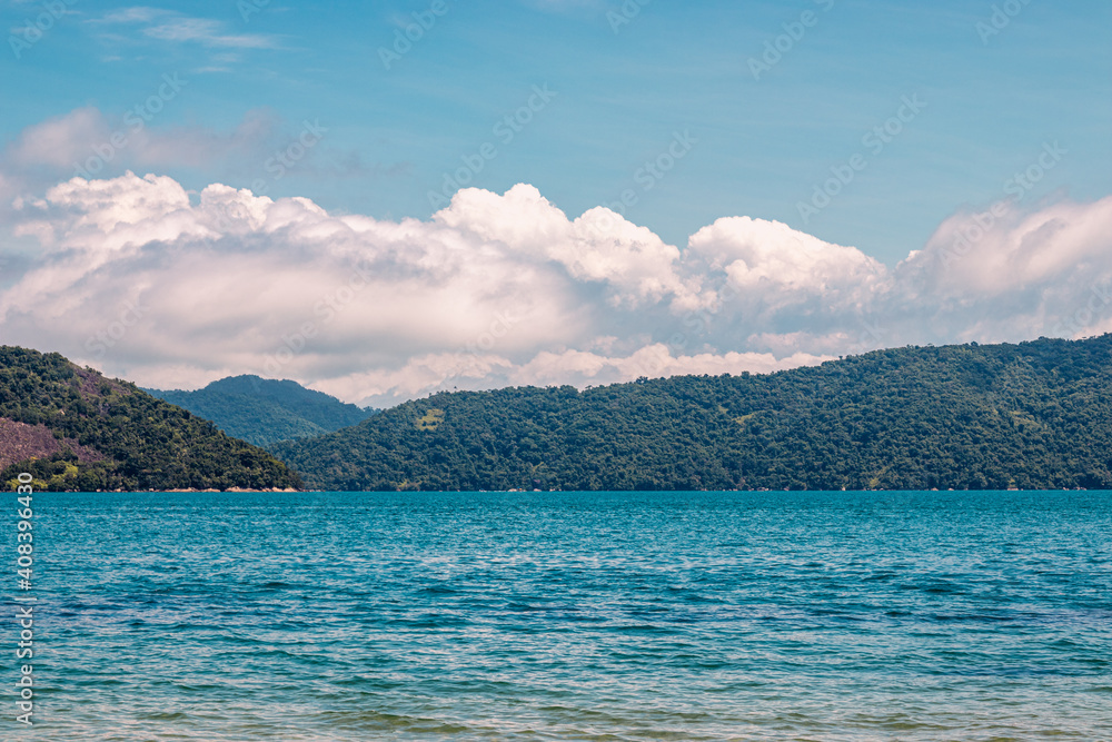 Fototapeta premium sea and mountains