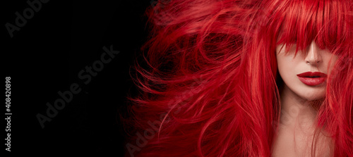 Obraz na plátně Sensual sexy beauty portrait of a red haired young woman with a healthy shiny lo