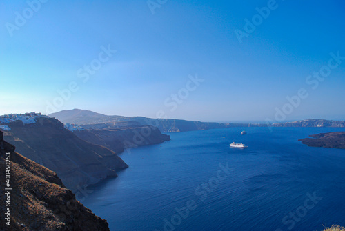 sea and mountains