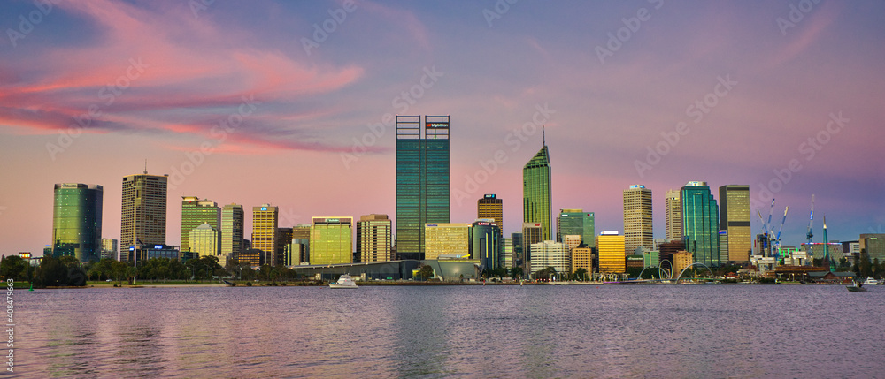 Naklejka premium Perth City at Sunset - Panorama
