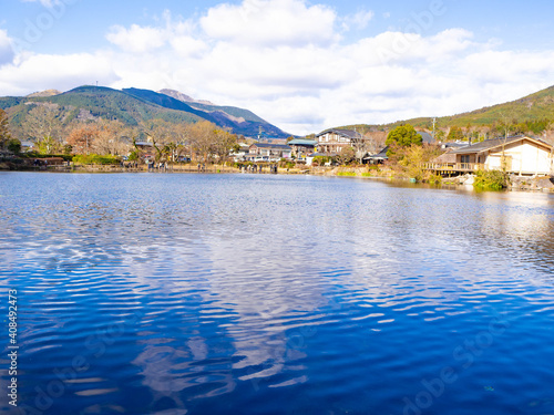 日本の観光地 大分県湯布院 美しい金鱗湖