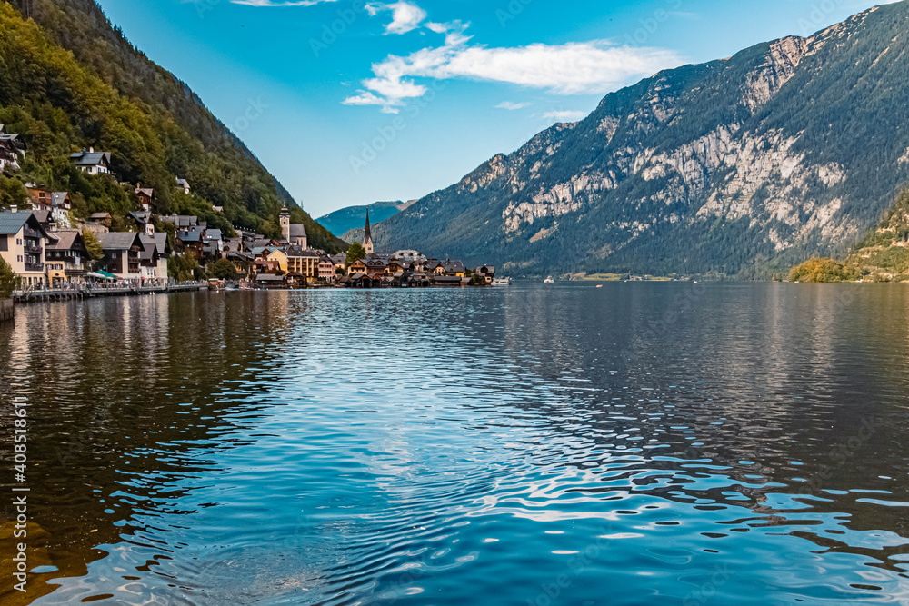 Beautiful alpine summer view with reflections at the famous Hallstaetter See, Salzkammergut, Upper Austria, Austria