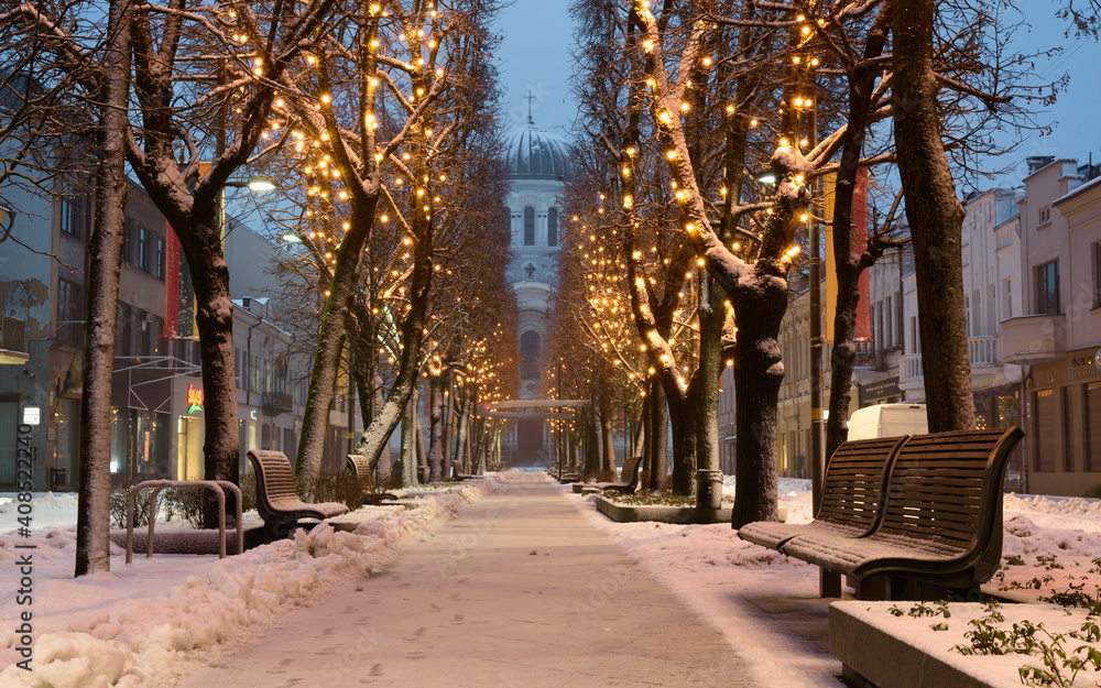 Fototapeta premium Beautiful winter morning in Kaunas city on Freedom Alley.