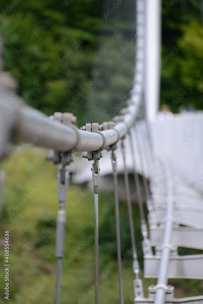 Hängebrücke an der Urfttalsperre