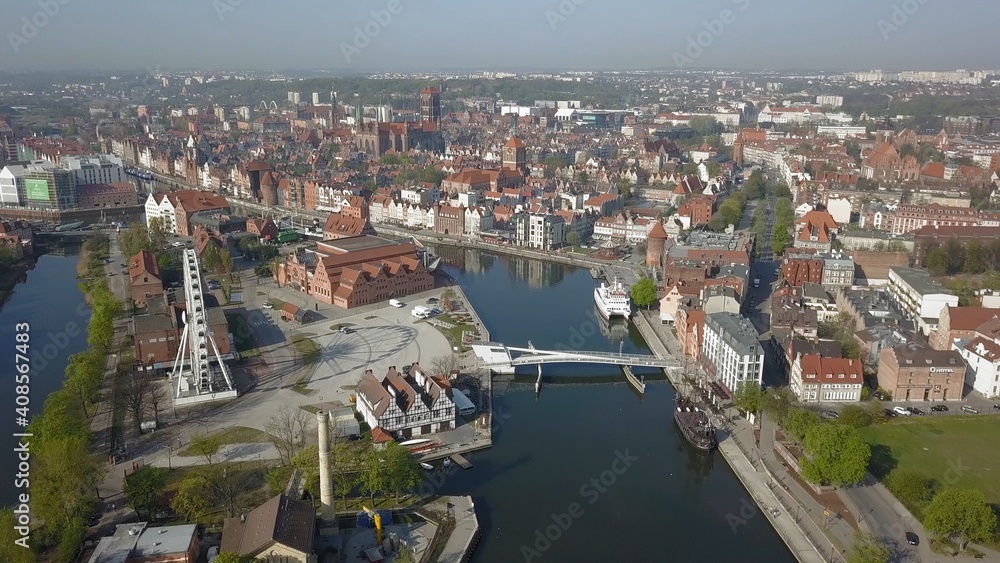 Obraz premium Aerial of Gdansk Old Town Houses Churches River and Cathedral