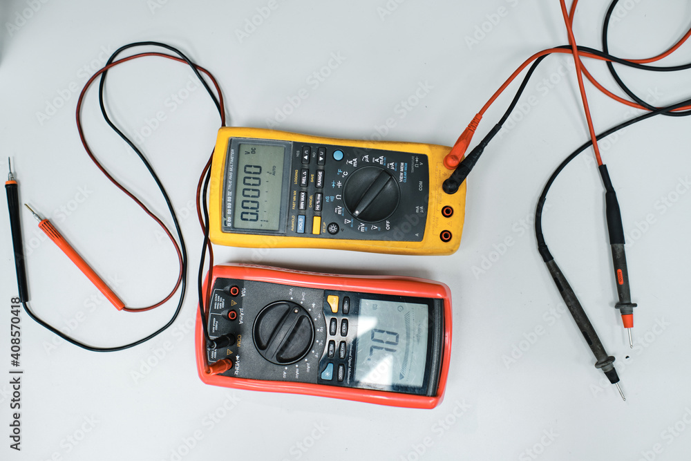 wired device used to measure electrical currents wired device used to measure electrical currents