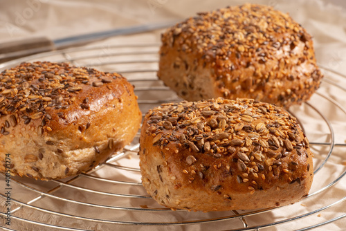 Brötchen kernig