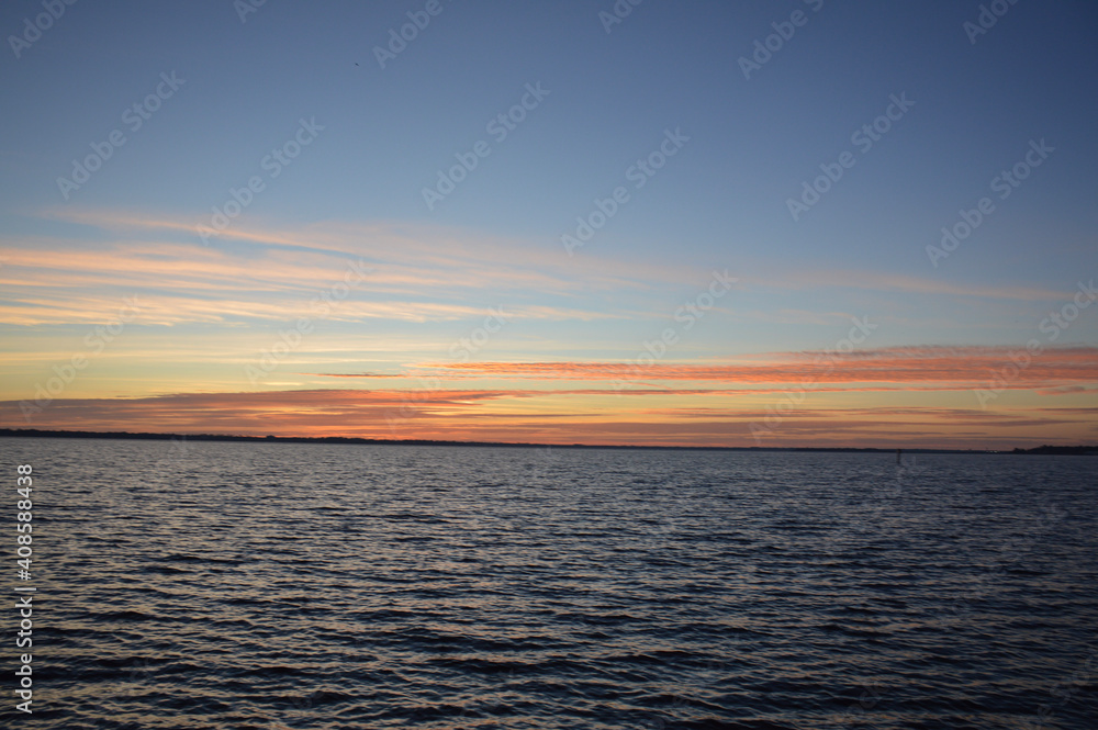 Obraz premium sunset over the sea