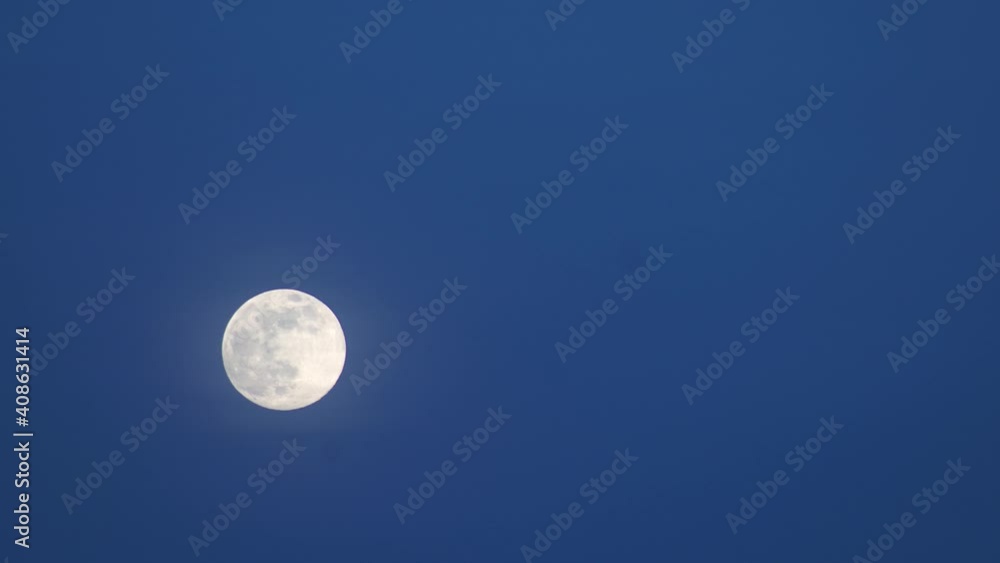 Full Moon Moving Over Clear Nighttime Skye. 4K Timelapse Full Moon Moving Over Clear Nighttime Skye. 4K Timelapse