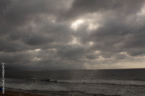 Rompiendo al horizonte