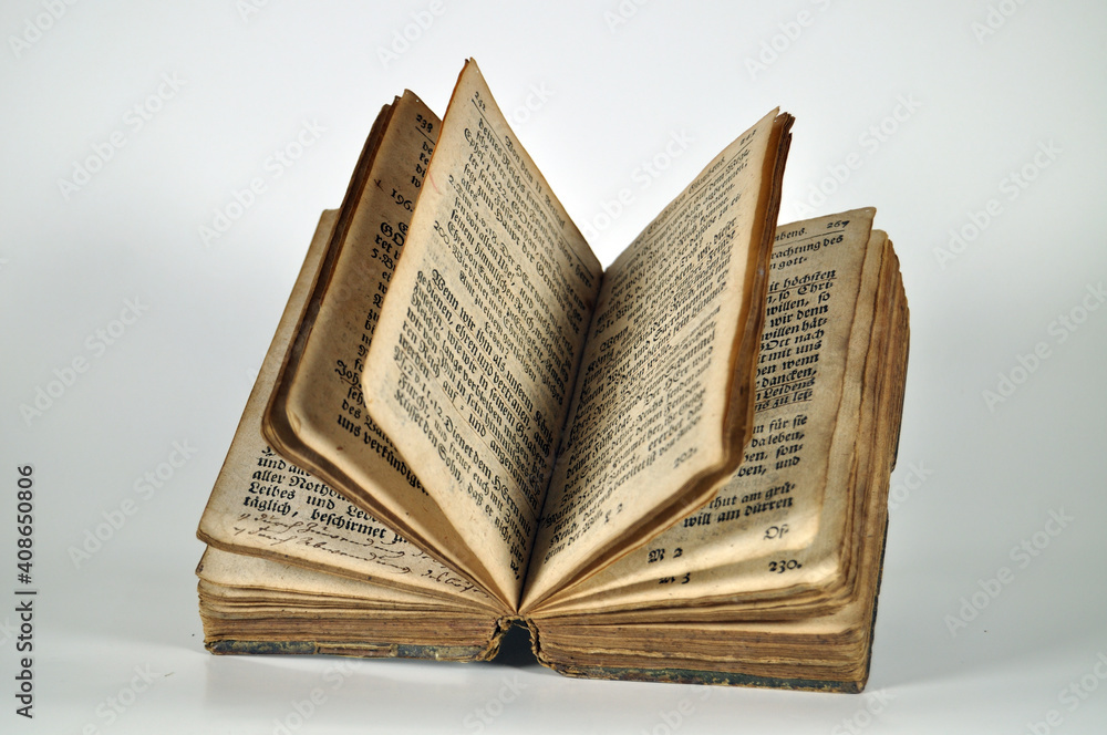 Fotografija ancient catechism from 1688
