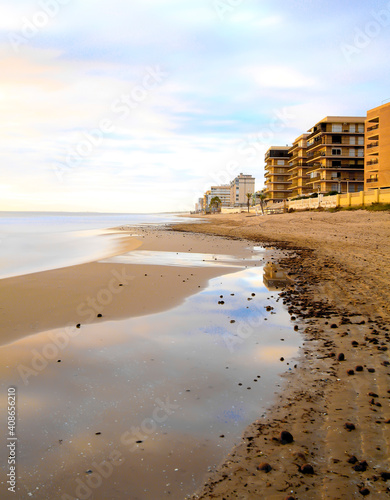 Sunrise on the beach in Arenales del Sol, Alicante © SoniaBonet