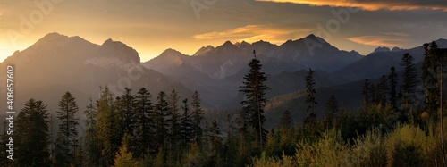 sunrise in the mountains © Sieku Photo