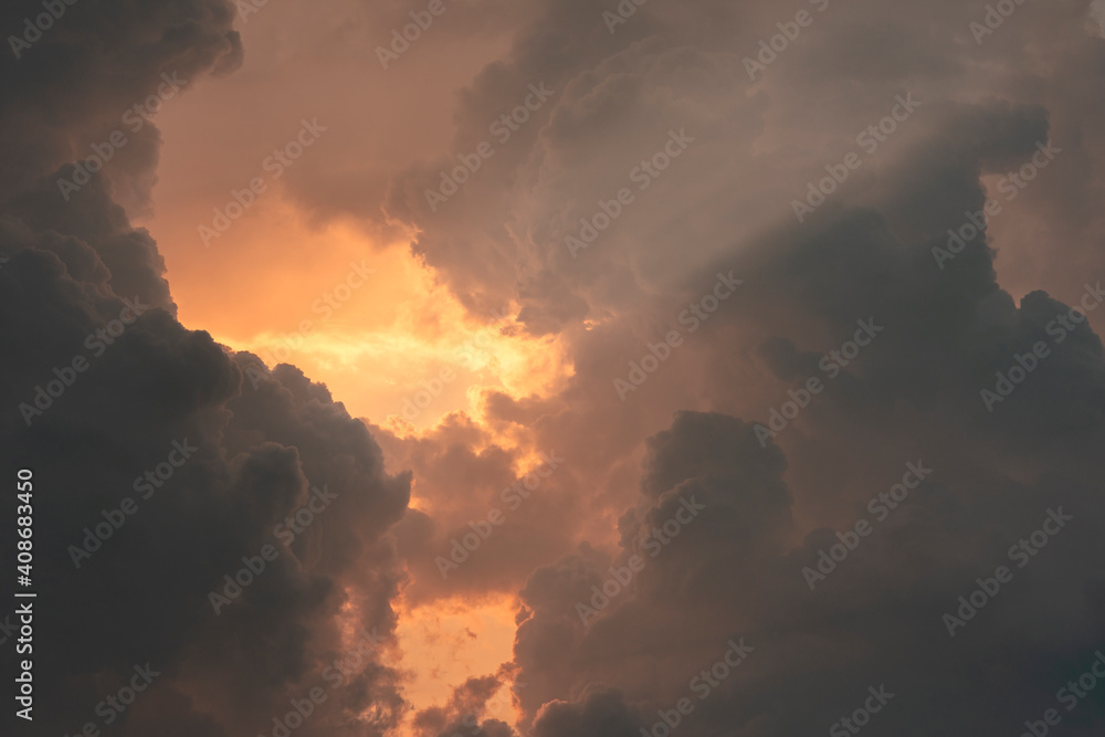 Obraz premium fire in the clouds