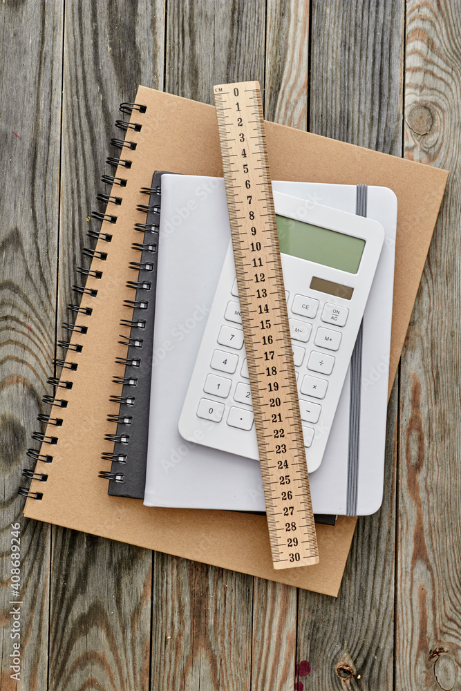 Obraz premium Wooden Ruler