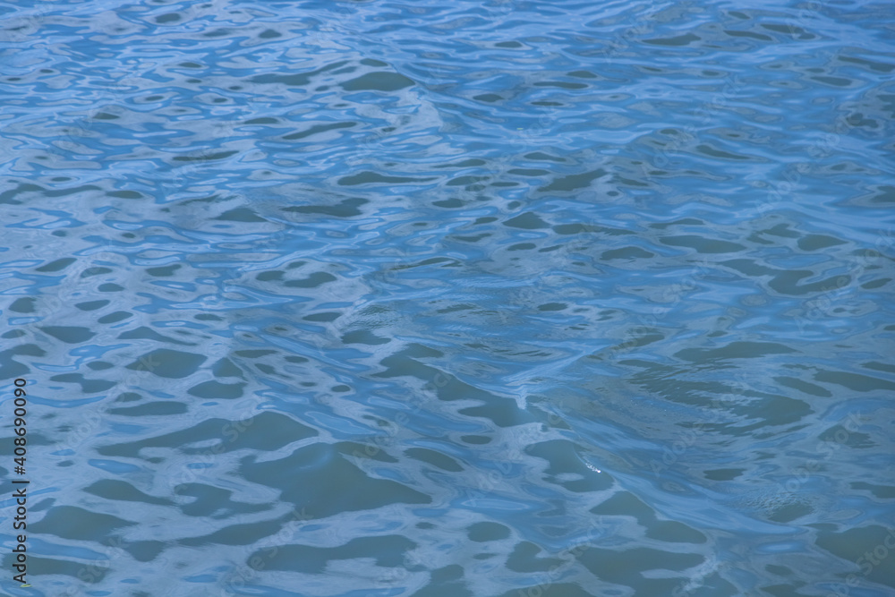 Obraz premium Wave pattern on the water surface