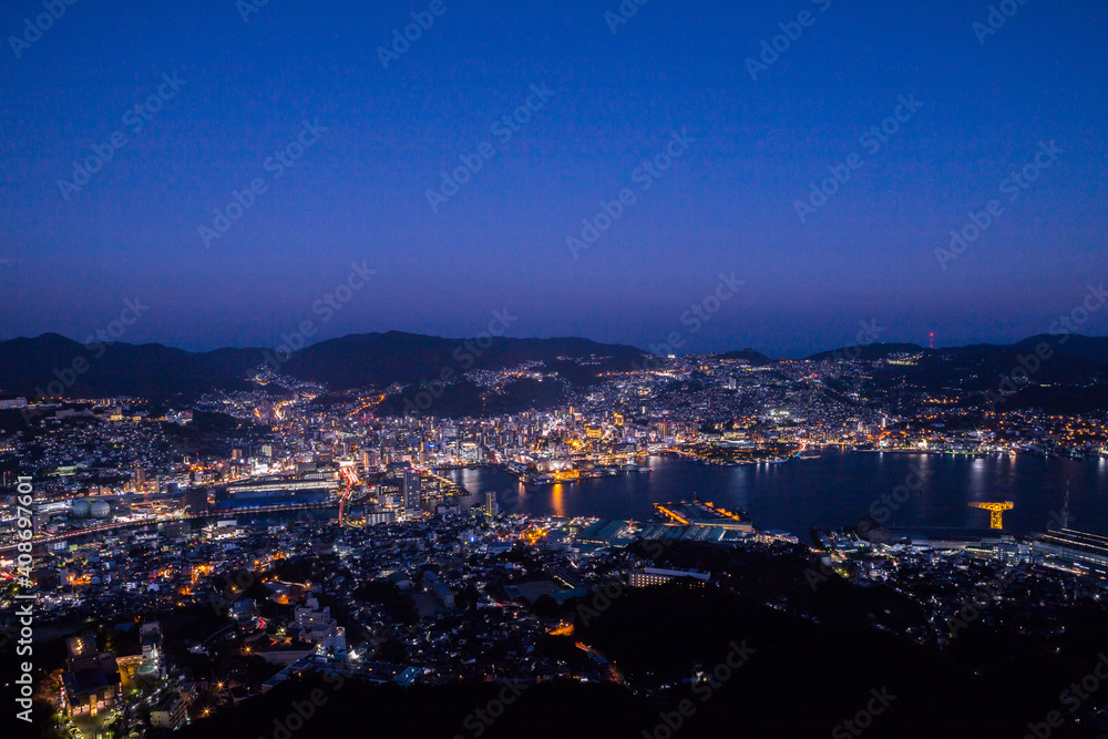 Fototapeta premium 稲佐山からの長崎市街地夜景 世界新三大夜景
