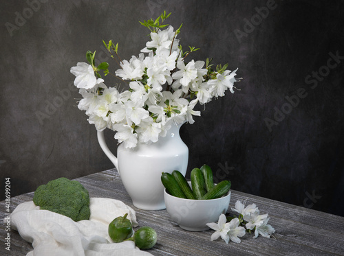 bouquet of white flowers