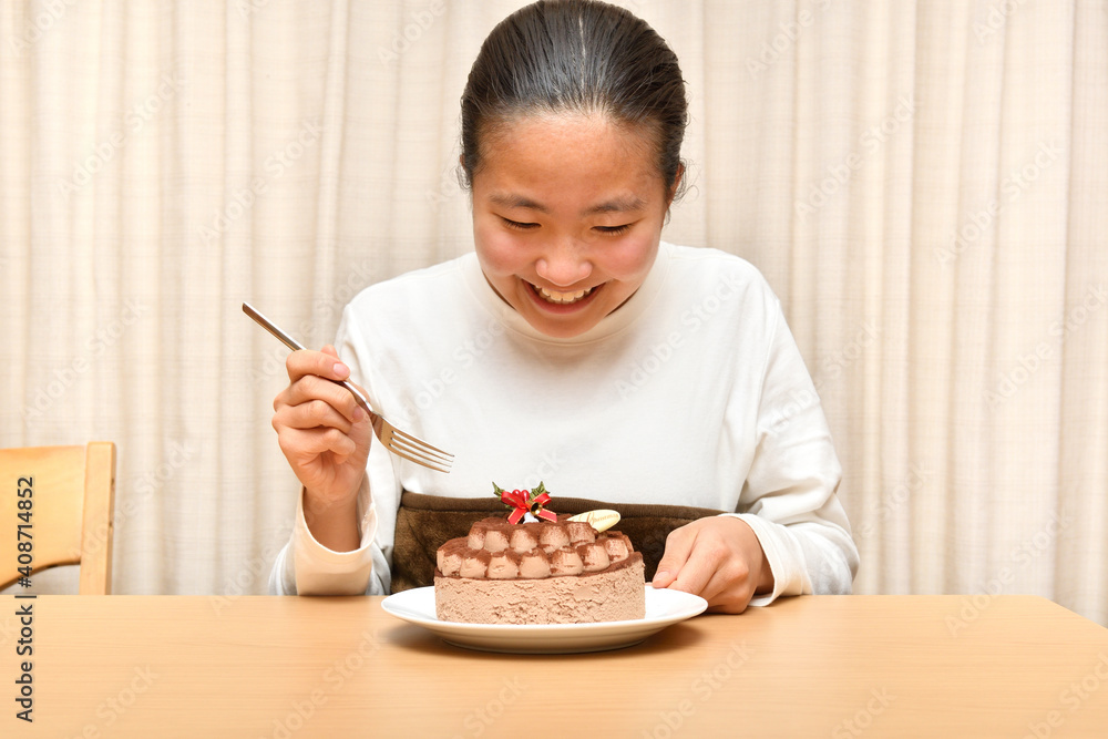 ホールケーキと女の子 Stock Photo Adobe Stock