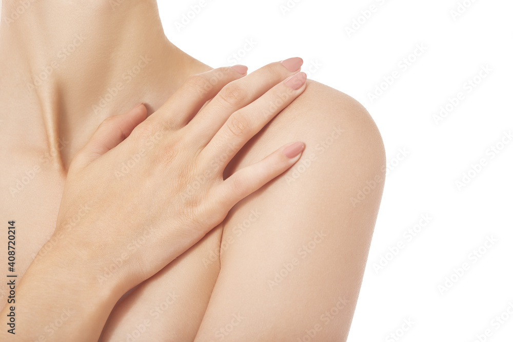 fingers on clavicles fingers on clavicles