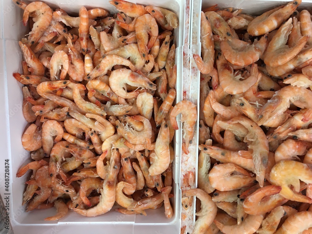 king prawns in market place