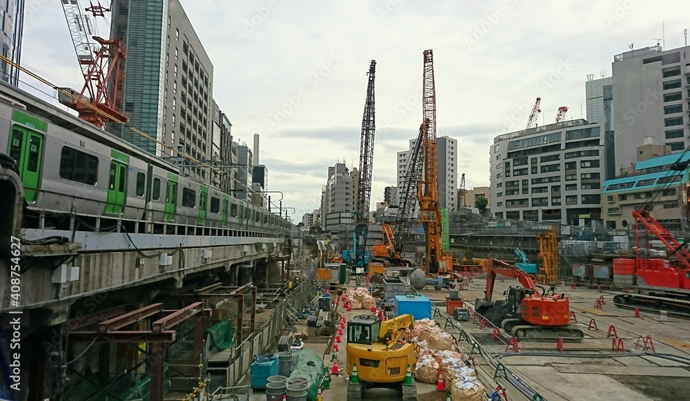 街中の建設現場