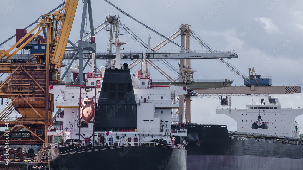 SEAPORT - Merchant ships unloaded at transhipment quays

