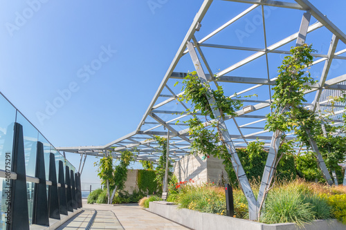 Canvas Print The Garden at 120, a roof garden on the Fen Court building in London