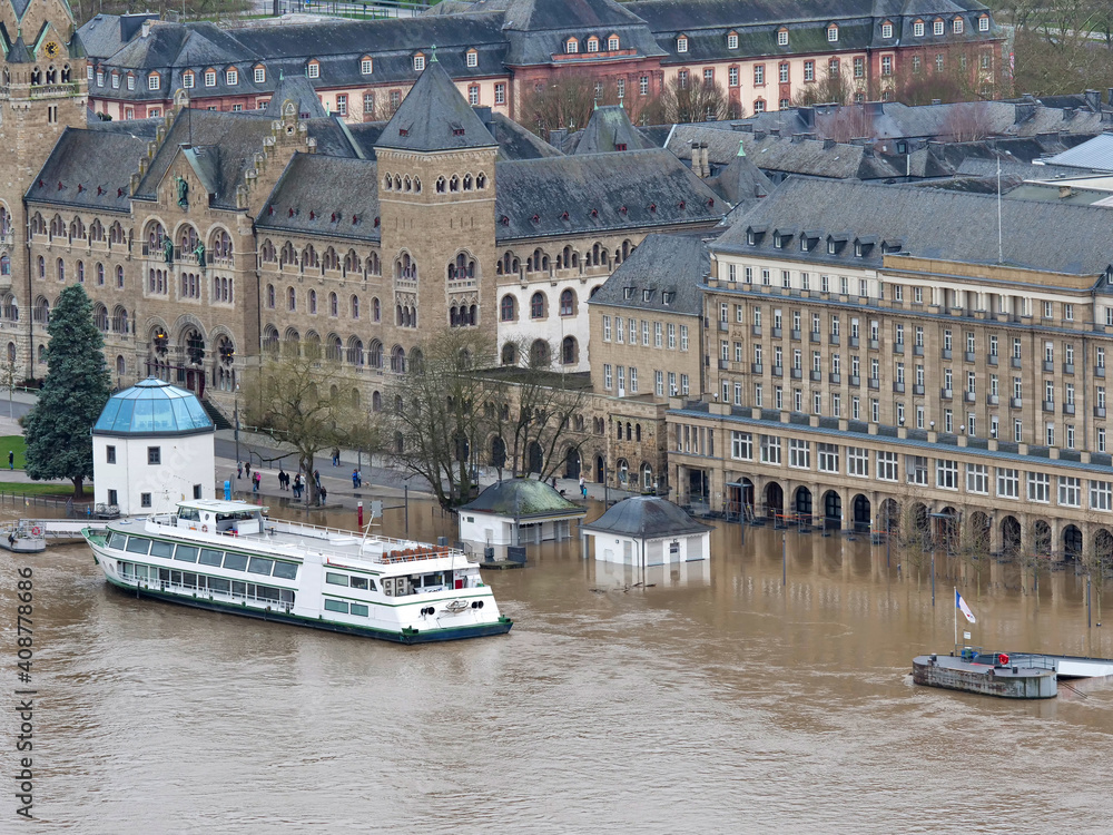 Naklejka premium Rhein Hochwasser bei Koblenz