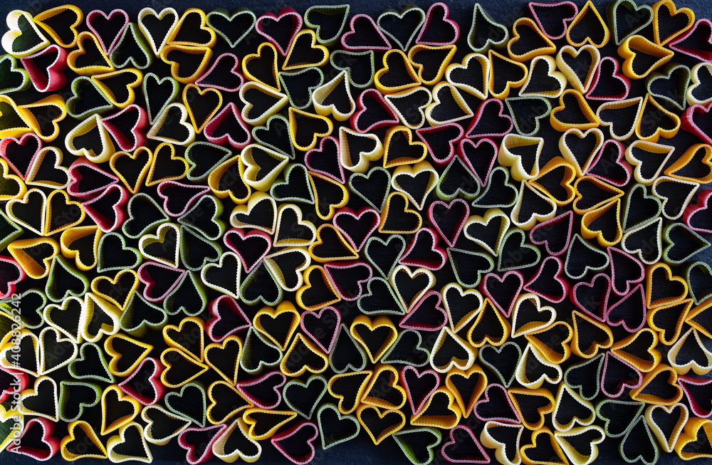 Fototapeta premium Cuoricini Italian pasta textured background