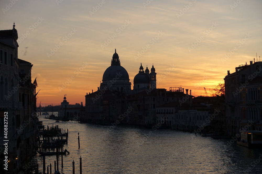 Fototapeta premium 朝日