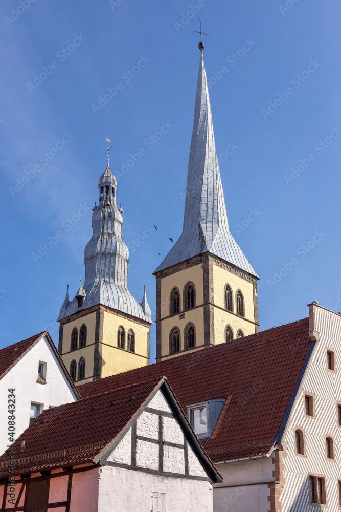 Obraz premium Zeughaus und Kirche St. Nikolai in Lemgo, Nordrhein-Westfalen