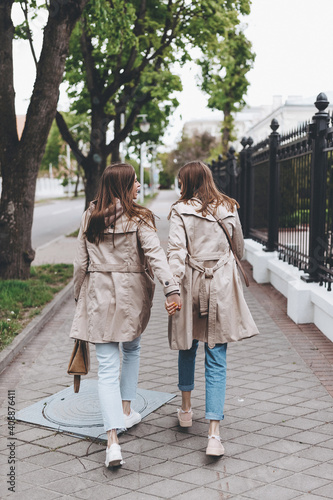 Wallpaper Mural Twin sisters in the street  Torontodigital.ca